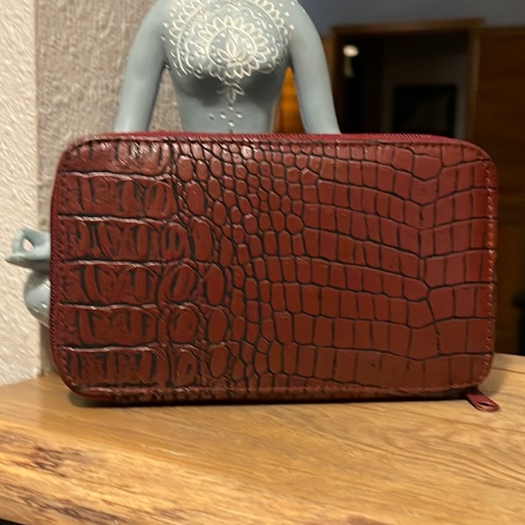 NWOT Maroon Red Reptile Print Zip Checkbook Wallet - Picture 12 of 12